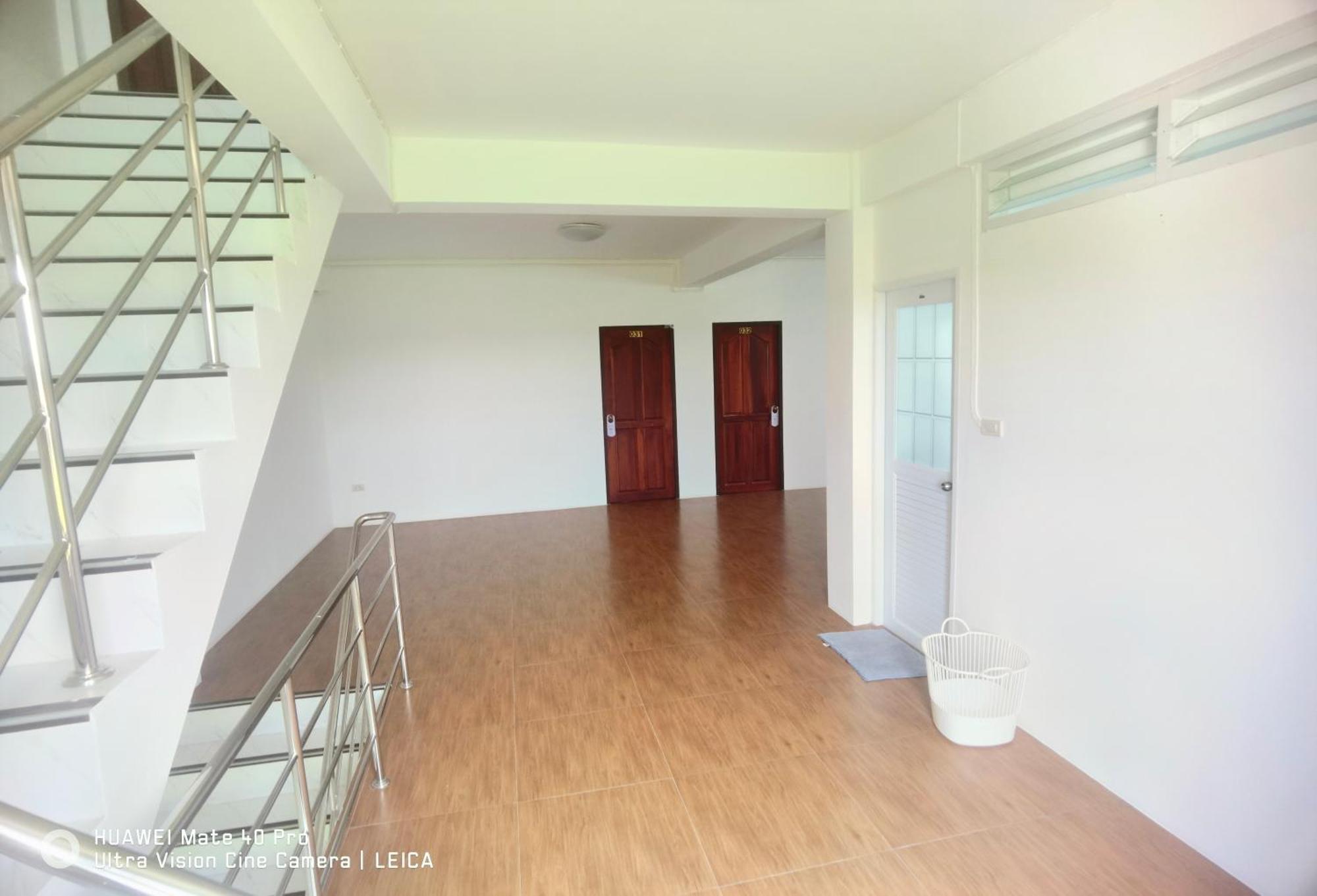 115 Townhouse Hotel Ban Khlong Krang Exterior photo